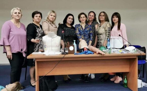 Santé Arménie հասարակական կազմակերպության ներկայացուցիչների կողմից կազմակերպվել էր դասընթաց՝ նախատեսված Երևանի բժշկական կենտրոնների վերակենդանացման բաժանմունքների բուժքույրերի համար: